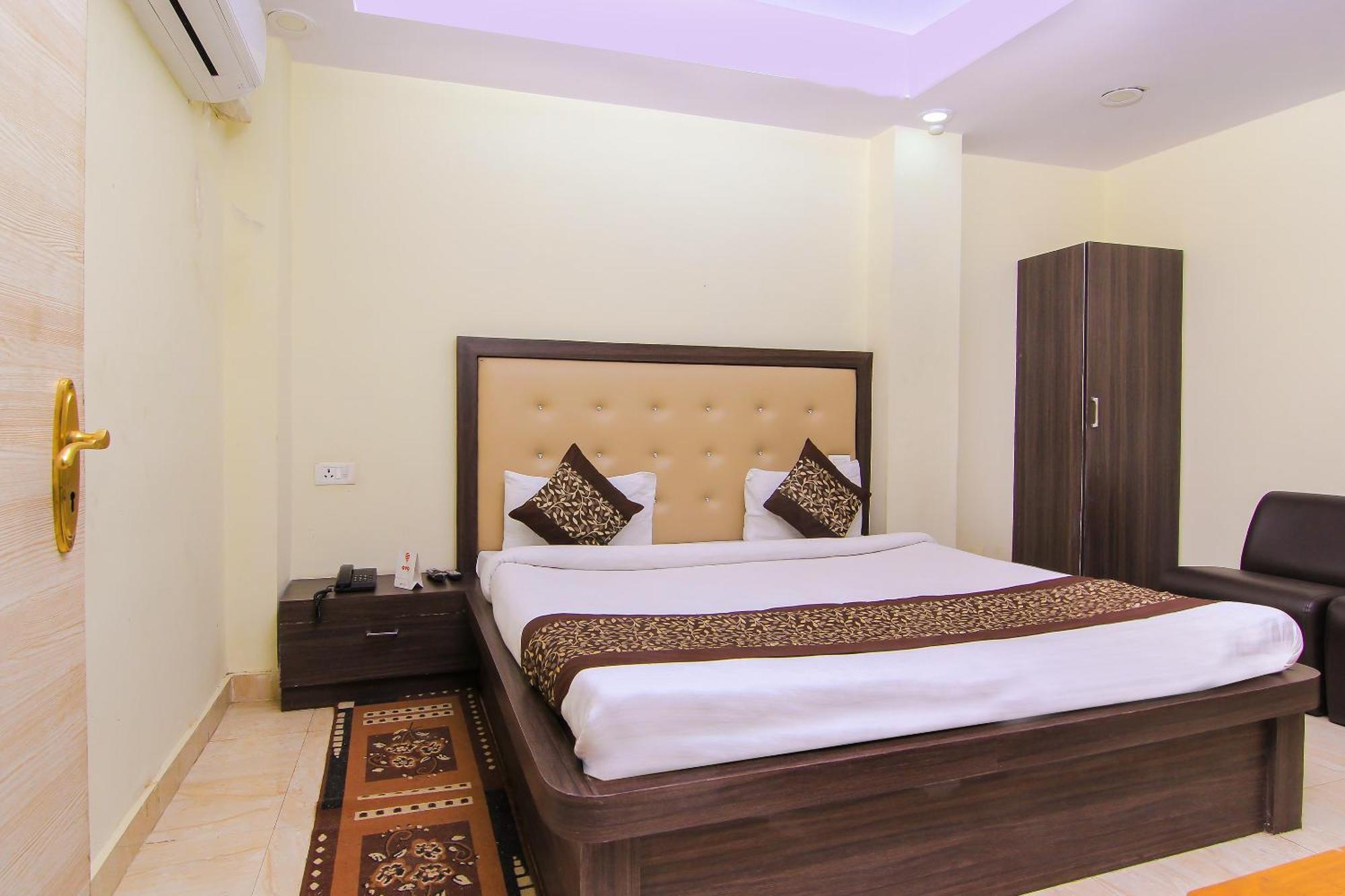 Oyo Flagship Hotel Cz Near Phoenix United Lucknow Zewnętrze zdjęcie
